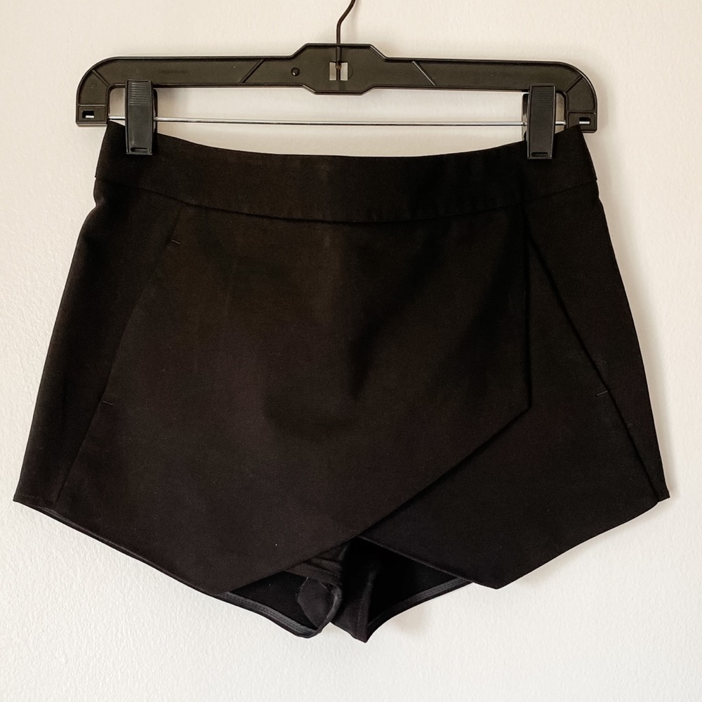 Express black asymmetrical mini skort